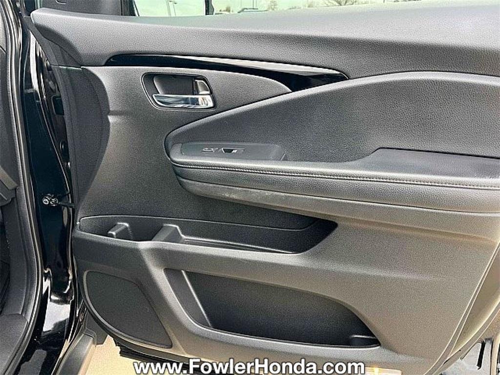 used 2022 Honda Pilot car, priced at $34,420