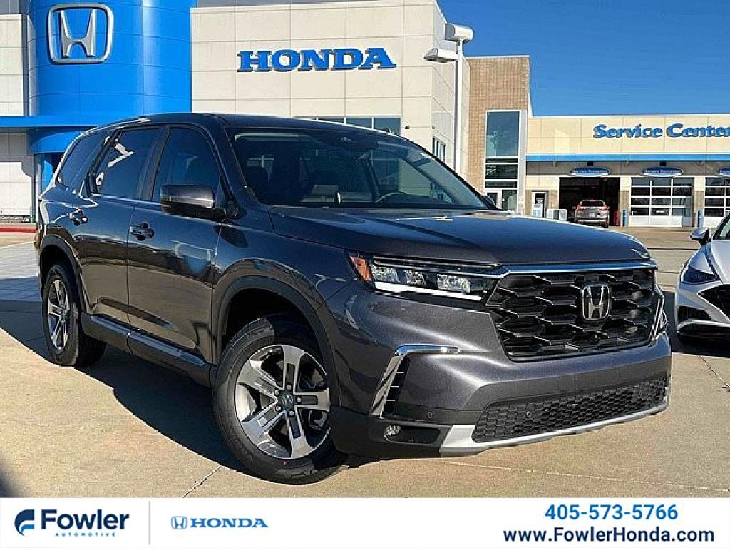 new 2025 Honda Pilot car, priced at $45,625