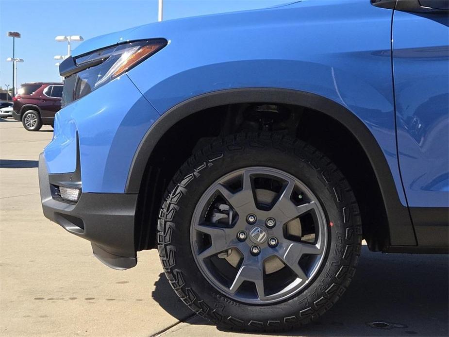 new 2025 Honda Passport car, priced at $47,935