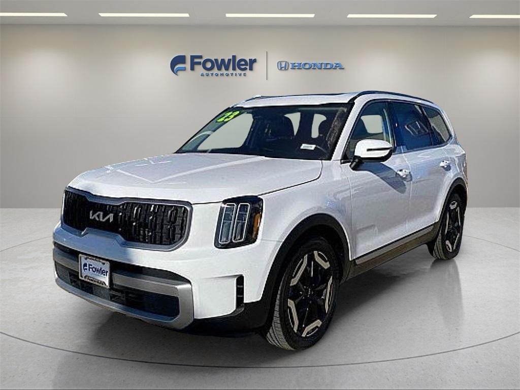 used 2023 Kia Telluride car, priced at $35,000