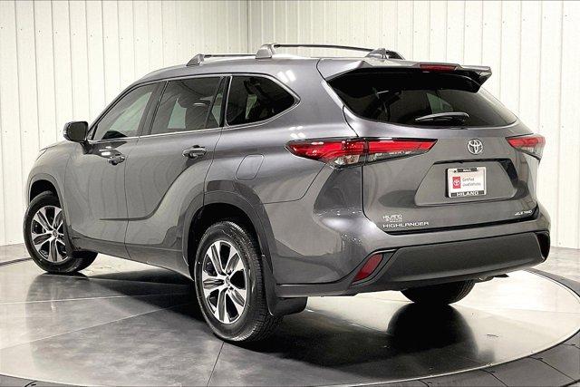 used 2021 Toyota Highlander car, priced at $40,975