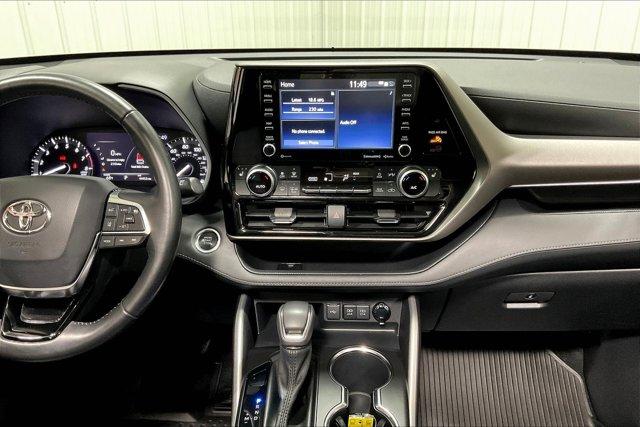 used 2021 Toyota Highlander car, priced at $40,975