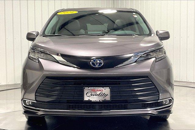 used 2021 Toyota Sienna car, priced at $35,975