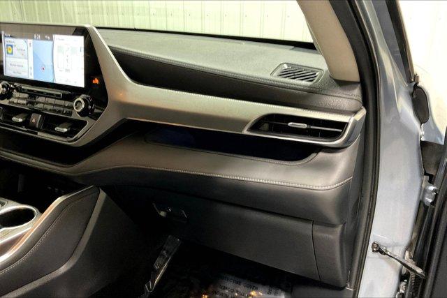 used 2021 Toyota Highlander car, priced at $39,975