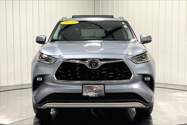 used 2021 Toyota Highlander car, priced at $39,975