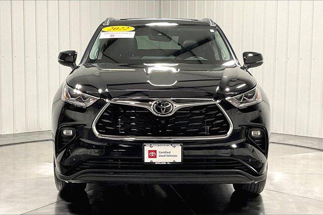 used 2022 Toyota Highlander car, priced at $44,975