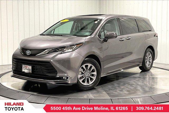 used 2022 Toyota Sienna car, priced at $38,975