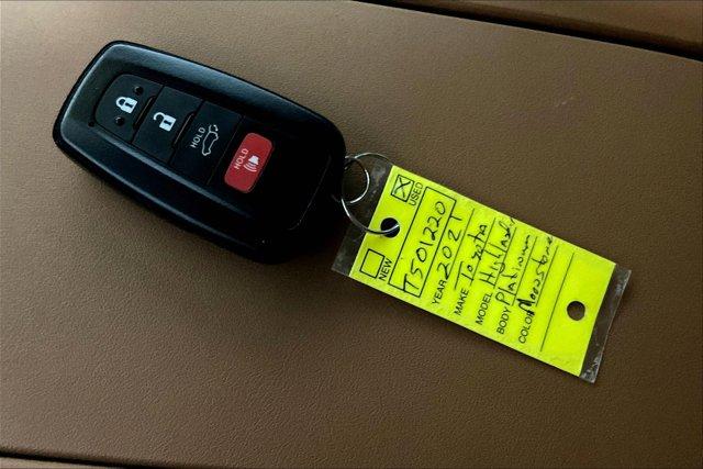 used 2021 Toyota Highlander car, priced at $39,975