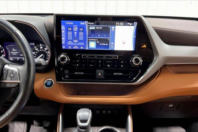 used 2021 Toyota Highlander car, priced at $39,975