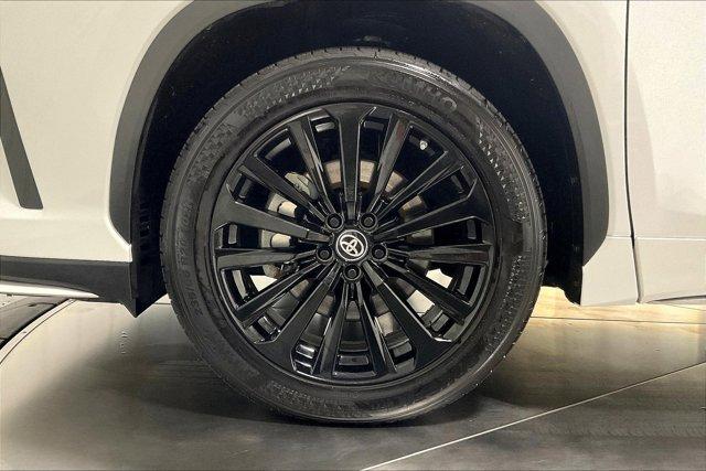 used 2023 Toyota Highlander car, priced at $47,975