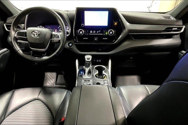 used 2023 Toyota Highlander car, priced at $47,975