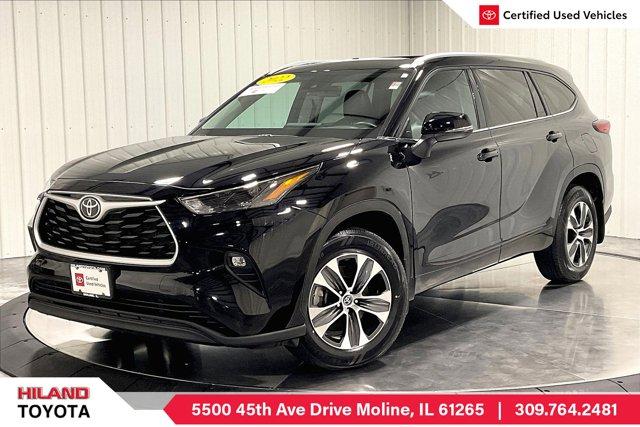 used 2022 Toyota Highlander car, priced at $45,975