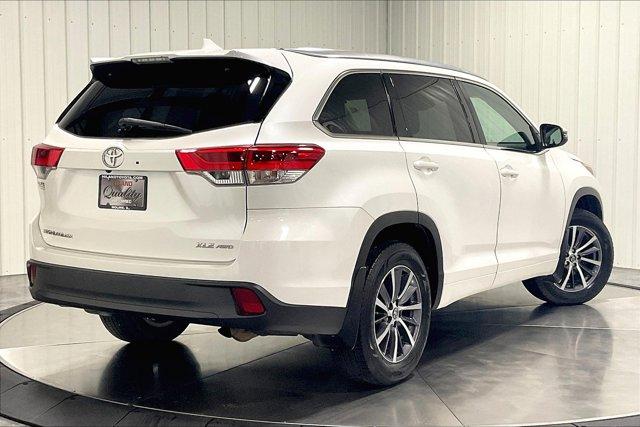 used 2018 Toyota Highlander car, priced at $22,975