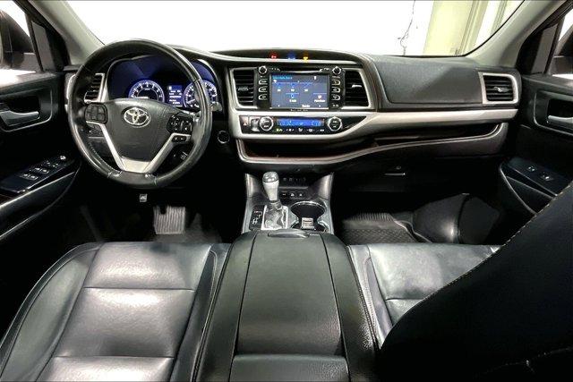 used 2018 Toyota Highlander car, priced at $22,975