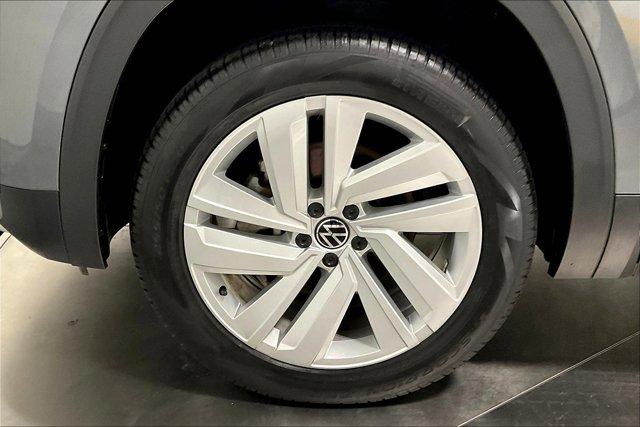 used 2021 Volkswagen Atlas car, priced at $31,975