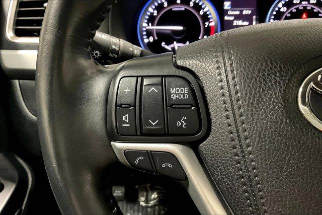 used 2019 Toyota Highlander car, priced at $29,975