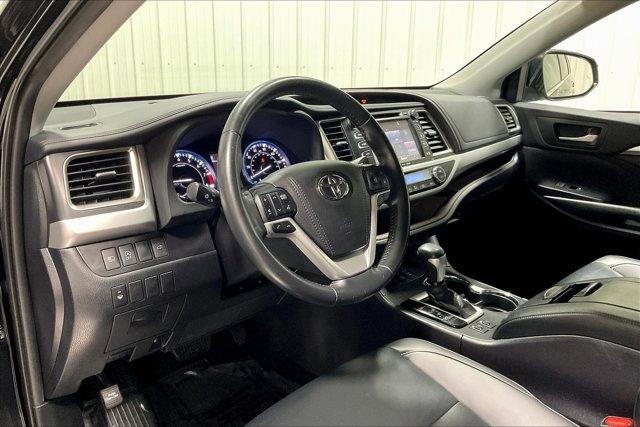 used 2019 Toyota Highlander car, priced at $29,975