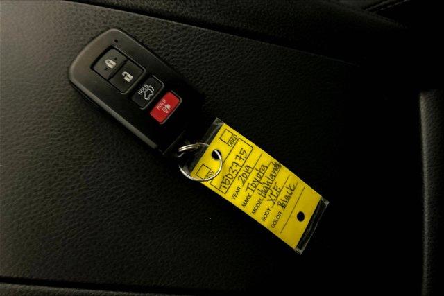 used 2019 Toyota Highlander car, priced at $29,975