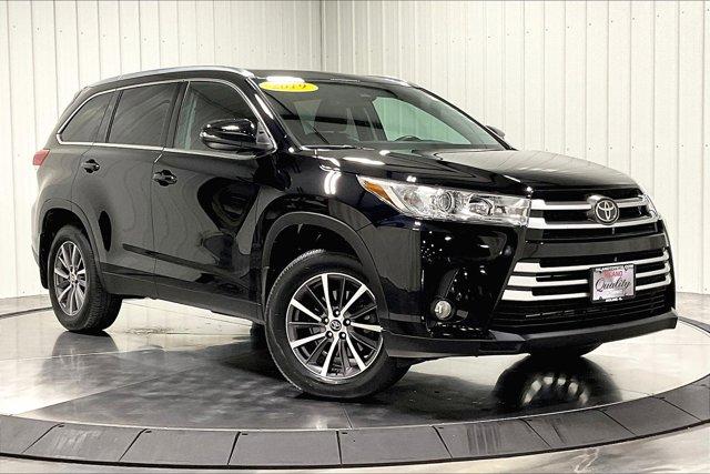 used 2019 Toyota Highlander car, priced at $29,975