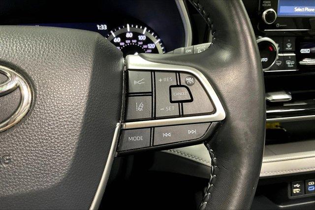 used 2022 Toyota Highlander car, priced at $43,975