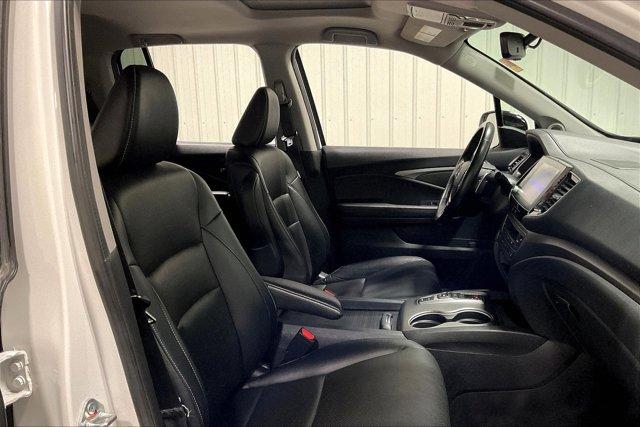 used 2022 Honda Ridgeline car, priced at $34,975