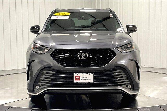 used 2021 Toyota Highlander car, priced at $40,975