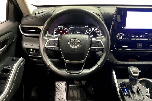 used 2024 Toyota Highlander car, priced at $50,975