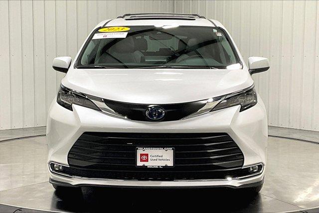 used 2023 Toyota Sienna car, priced at $53,975