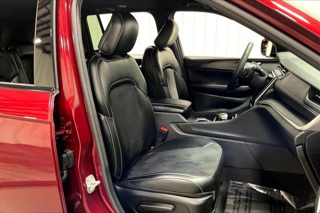 used 2024 Jeep Grand Cherokee car, priced at $35,975