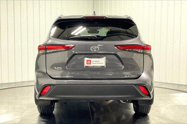 used 2021 Toyota Highlander car, priced at $40,975