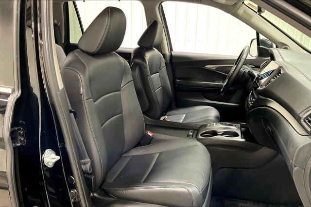 used 2022 Honda Pilot car, priced at $37,975