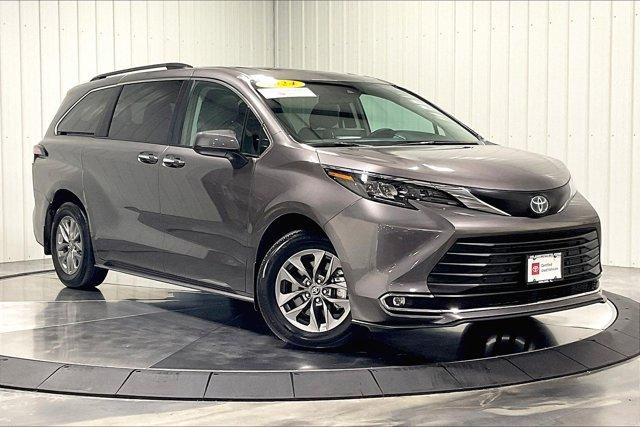 used 2024 Toyota Sienna car, priced at $48,975