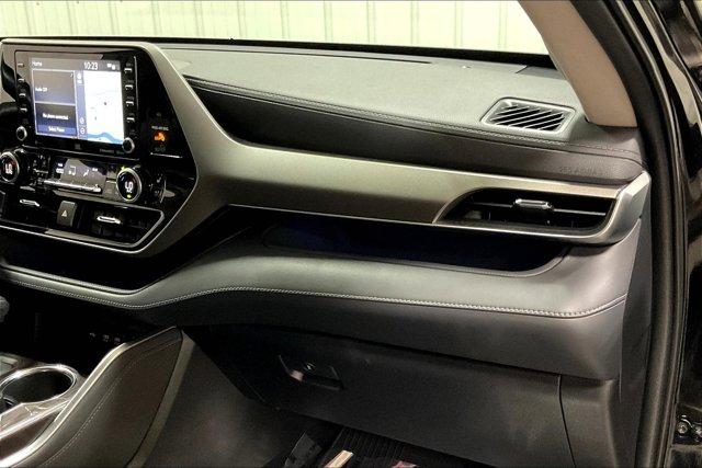 used 2021 Toyota Highlander car, priced at $39,975