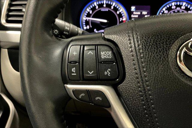 used 2019 Toyota Highlander car, priced at $31,975