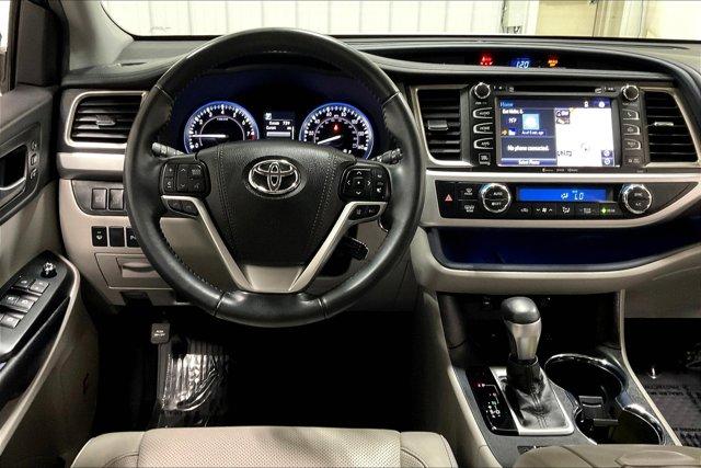used 2019 Toyota Highlander car, priced at $31,975