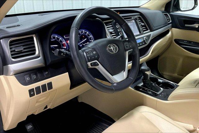 used 2018 Toyota Highlander car, priced at $27,975