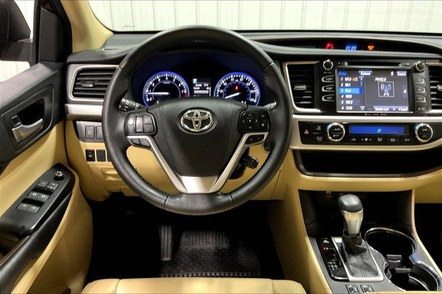 used 2018 Toyota Highlander car, priced at $27,975