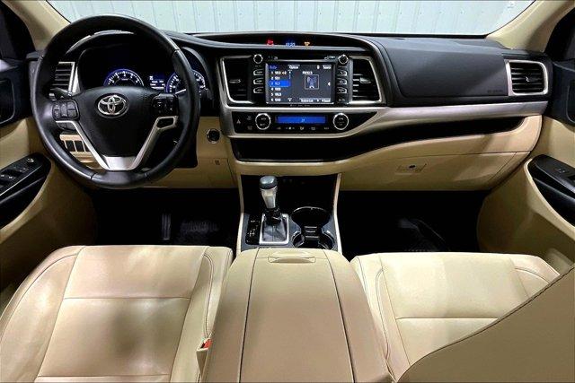 used 2018 Toyota Highlander car, priced at $27,975