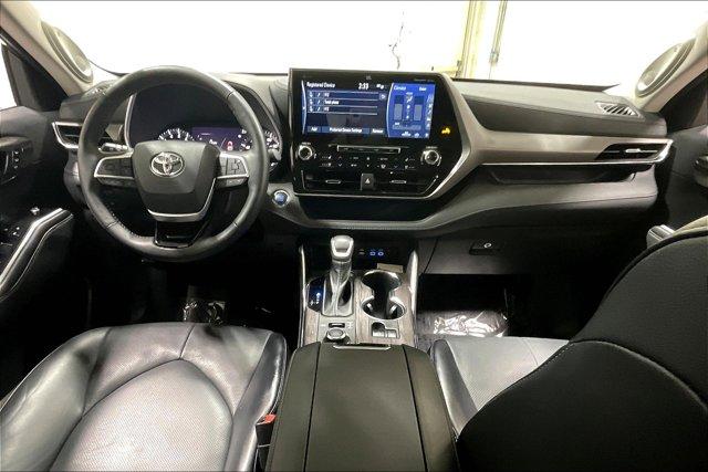 used 2022 Toyota Highlander car, priced at $44,975