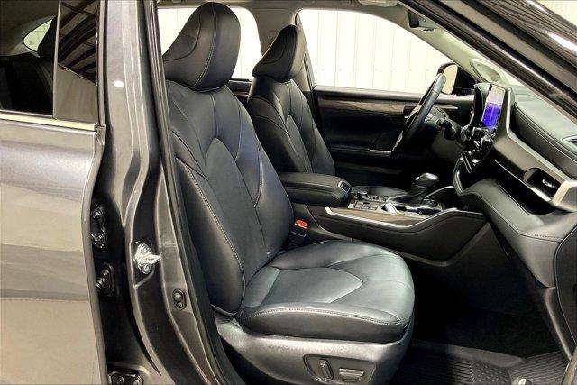 used 2023 Toyota Highlander car, priced at $47,975