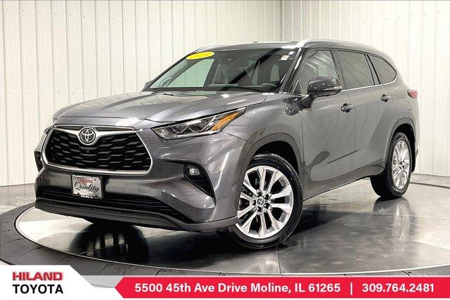 used 2023 Toyota Highlander car, priced at $47,975