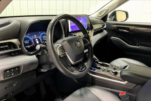 used 2023 Toyota Highlander car, priced at $47,975
