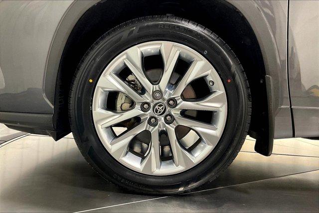 used 2023 Toyota Highlander car, priced at $47,975