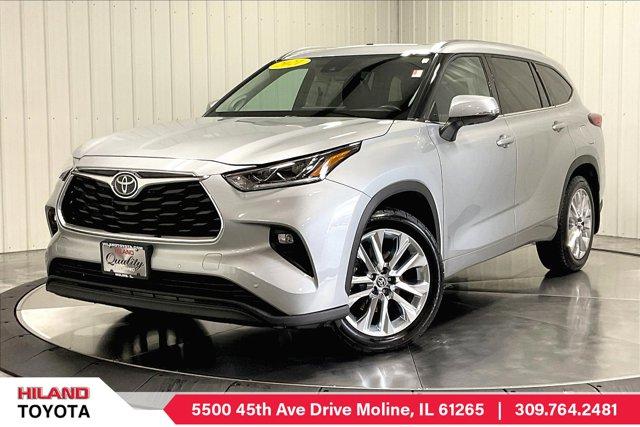 used 2021 Toyota Highlander car, priced at $35,975