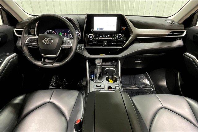 used 2023 Toyota Highlander car, priced at $40,975