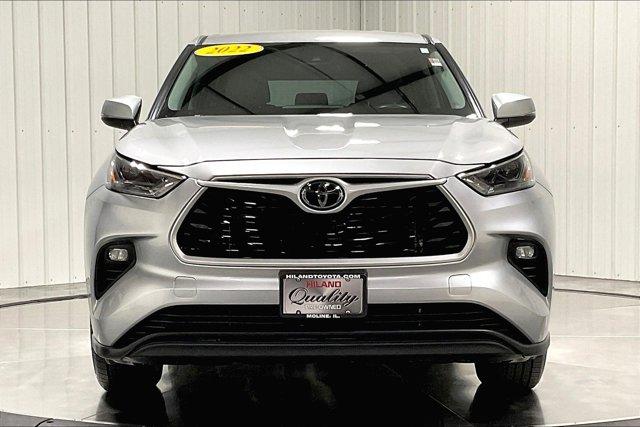 used 2022 Toyota Highlander car, priced at $38,975