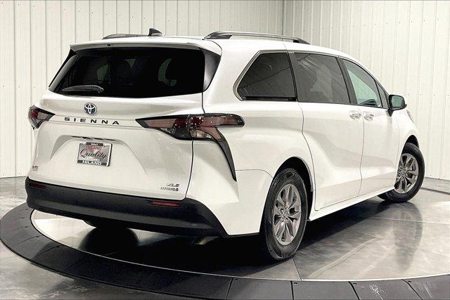 used 2024 Toyota Sienna car, priced at $45,975
