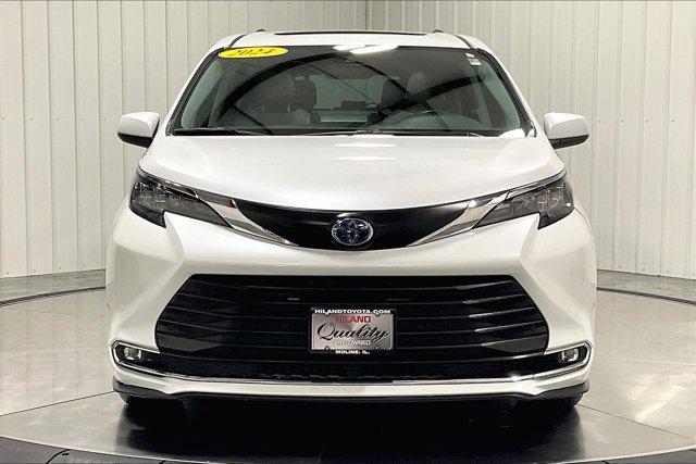 used 2024 Toyota Sienna car, priced at $45,975