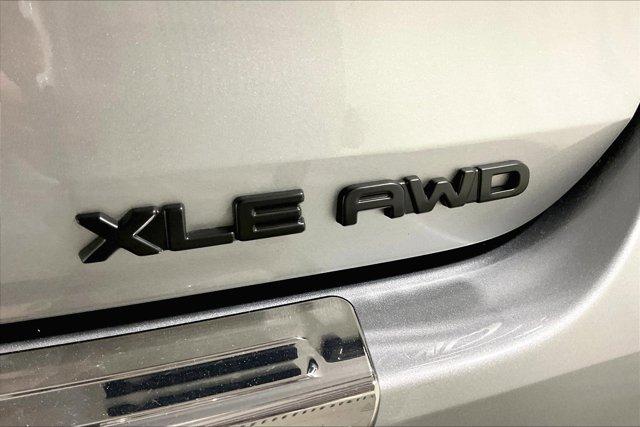 used 2022 Toyota Highlander car, priced at $43,975