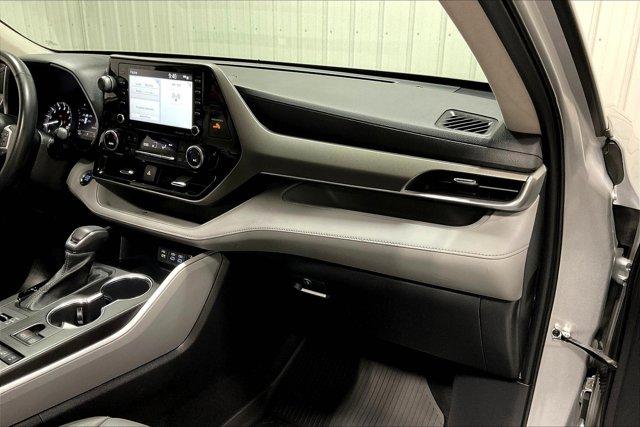 used 2022 Toyota Highlander car, priced at $43,975